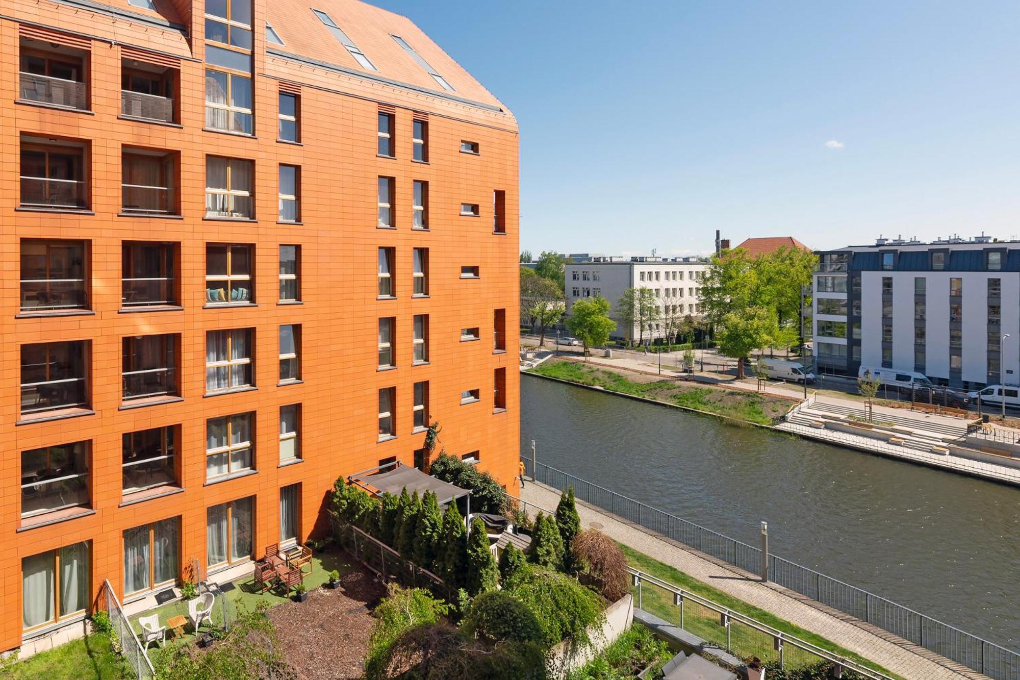 Aura - Riverside & Parking By Downtown * Danzig